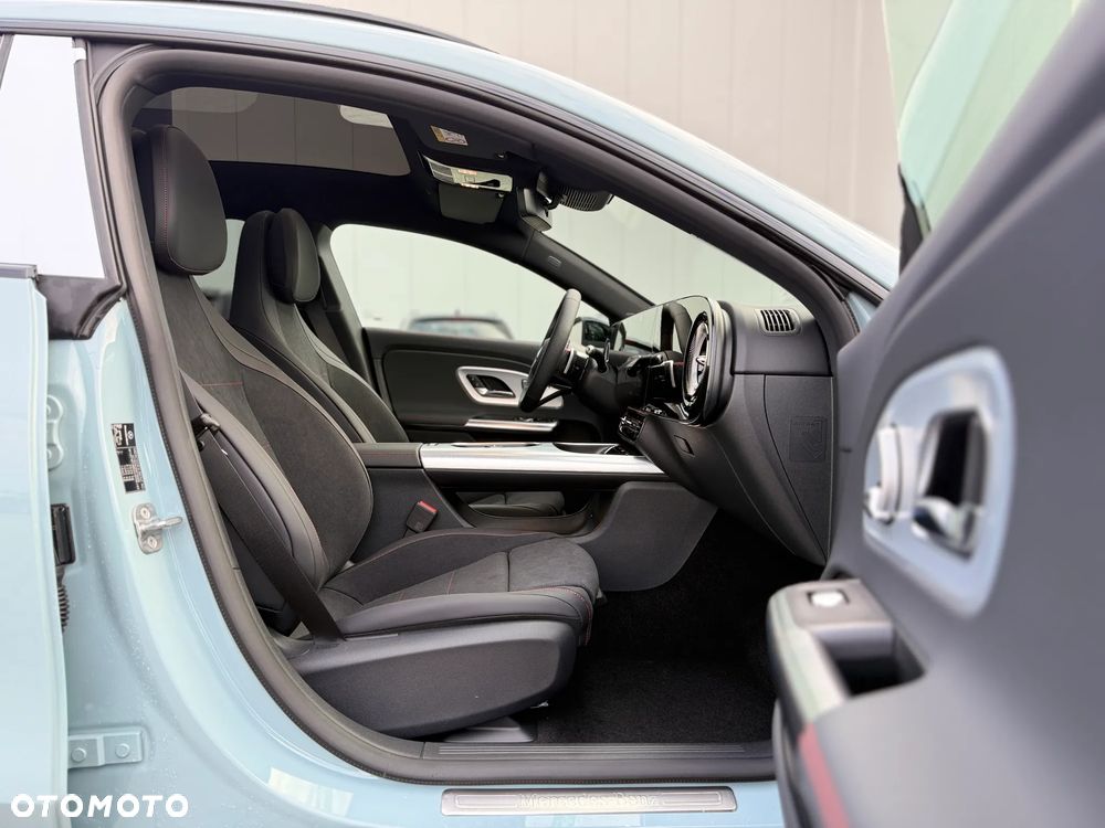 Mercedes-Benz CLA 200 58kWh - 24