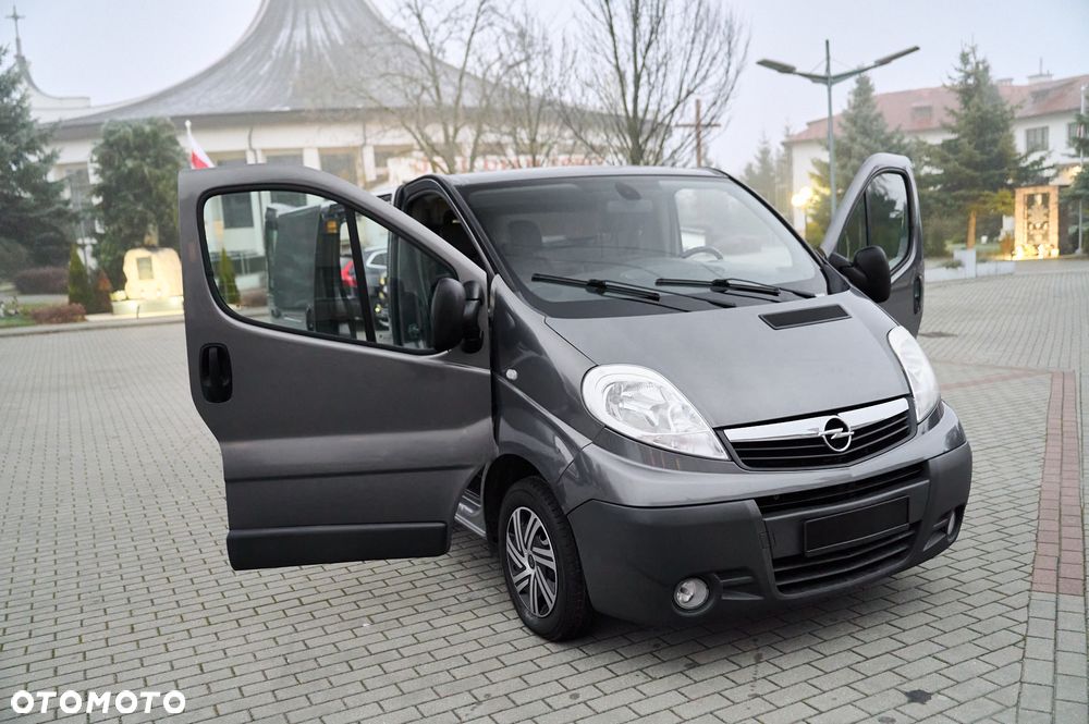 Opel Vivaro - 19