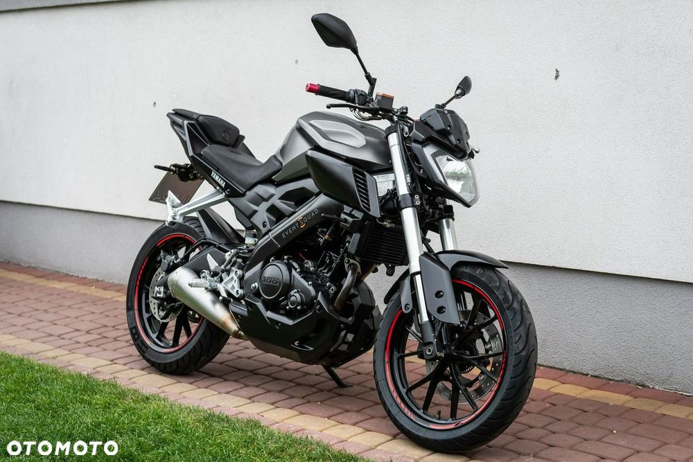 Yamaha MT - 4
