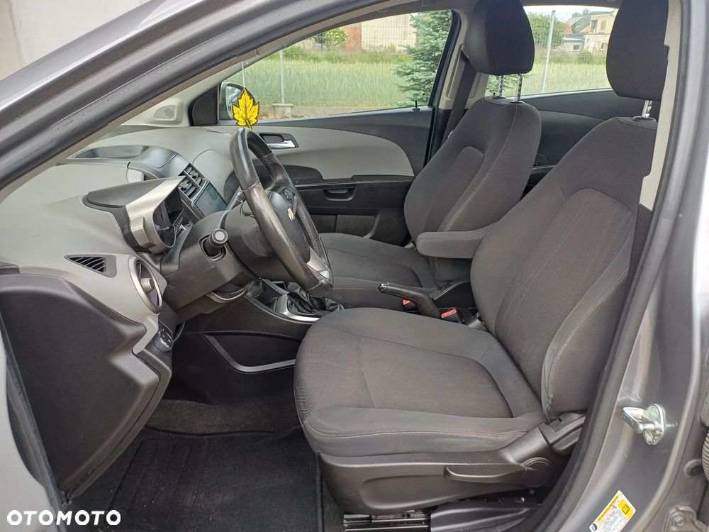 Chevrolet Aveo - 14