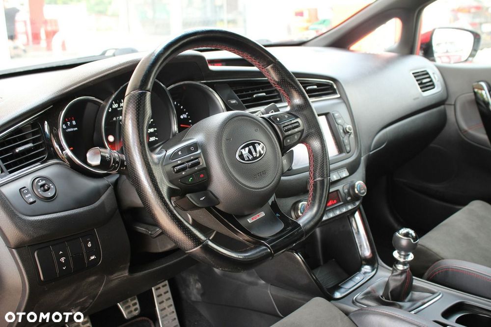 Kia Ceed 1.6 T-GDI GT XL - 24