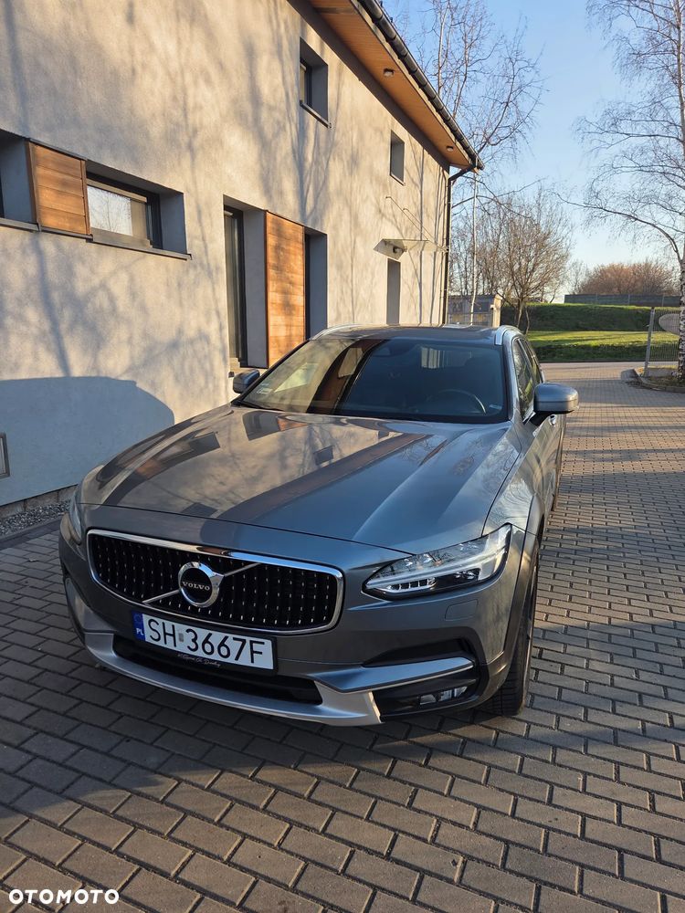 Volvo V90 Cross Country - 8