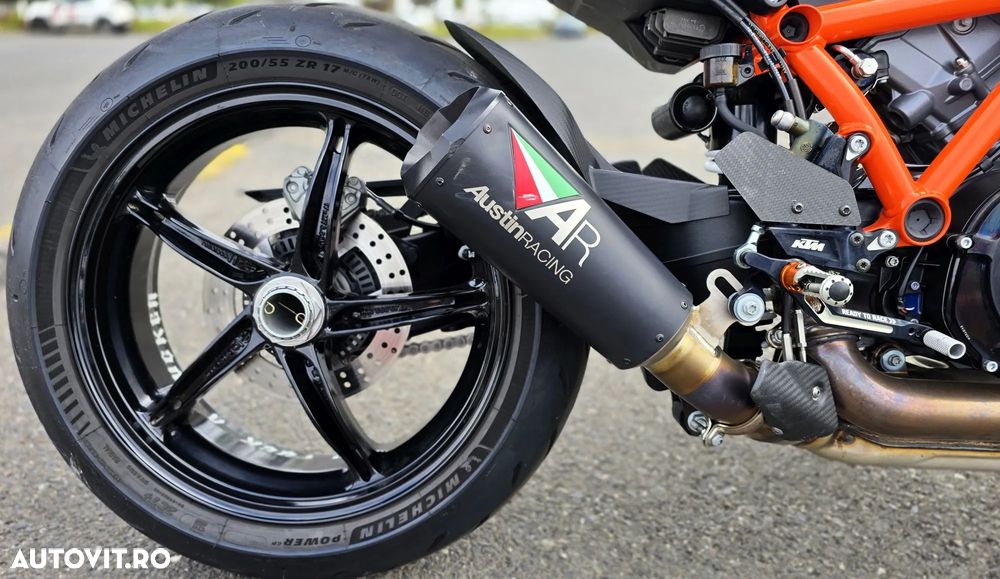 KTM 1390 Super Duke - 13
