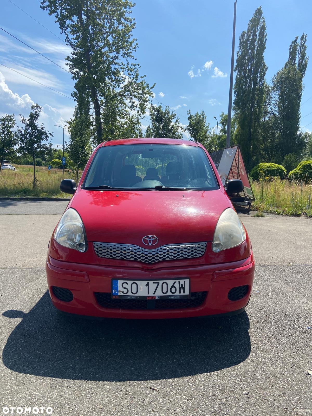 Toyota Yaris Verso 1.3 - 4