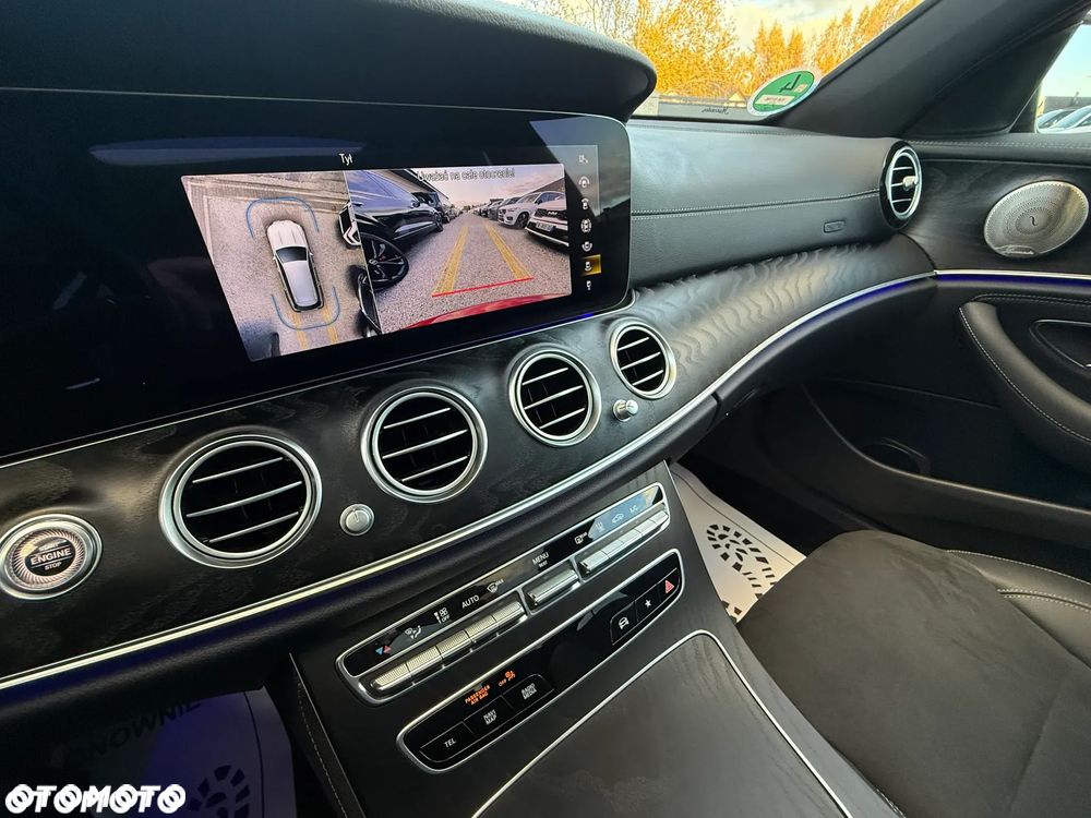 Mercedes-Benz Klasa E 300 de PHEV 4-Matic AMG 9G-Tronic - 38