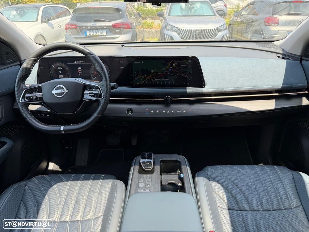 Nissan Ariya 63 kWh Evolve Carr. 22kW + Pack Sport - 13