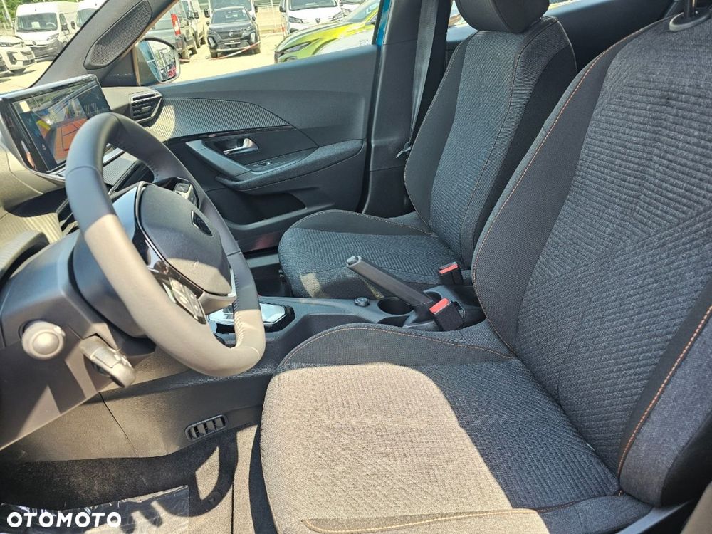 Peugeot 2008 - 11