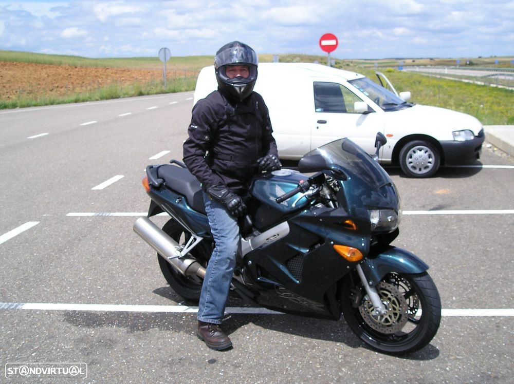 Honda VFR 800 FI - 2