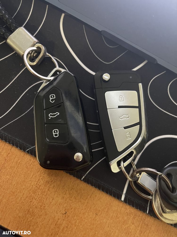 Volkswagen Golf - 13