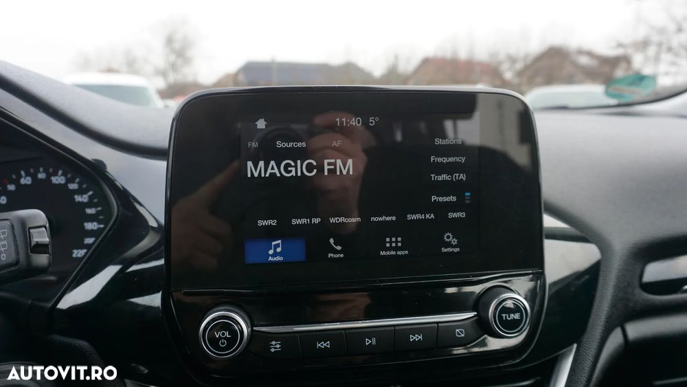 Ford Fiesta 1.1 S&S TITANIUM - 26