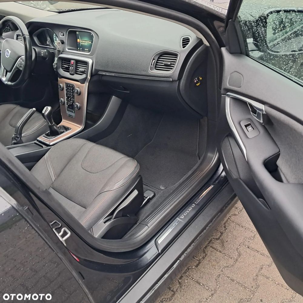Volvo V40 D2 - 8