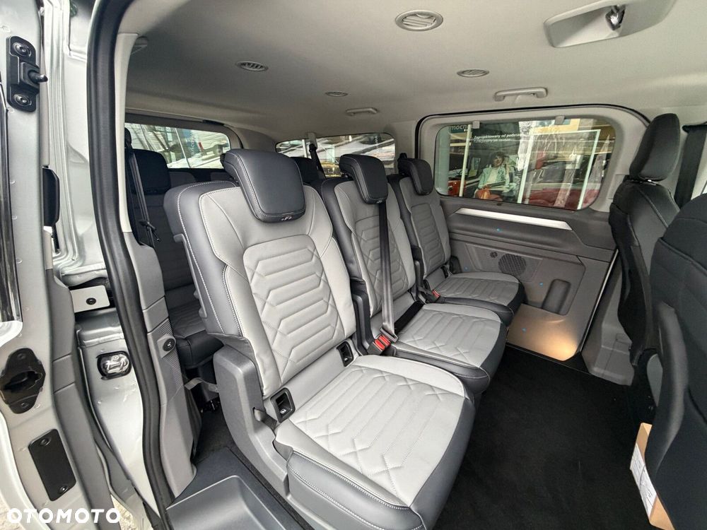 Volkswagen Nowa Caravelle Caravelle Style silnik: 2,0 l TDI 170 KM / skrzynia biegów: 8-biegowa automatyczna rozstaw osi: 3500 mm - 14
