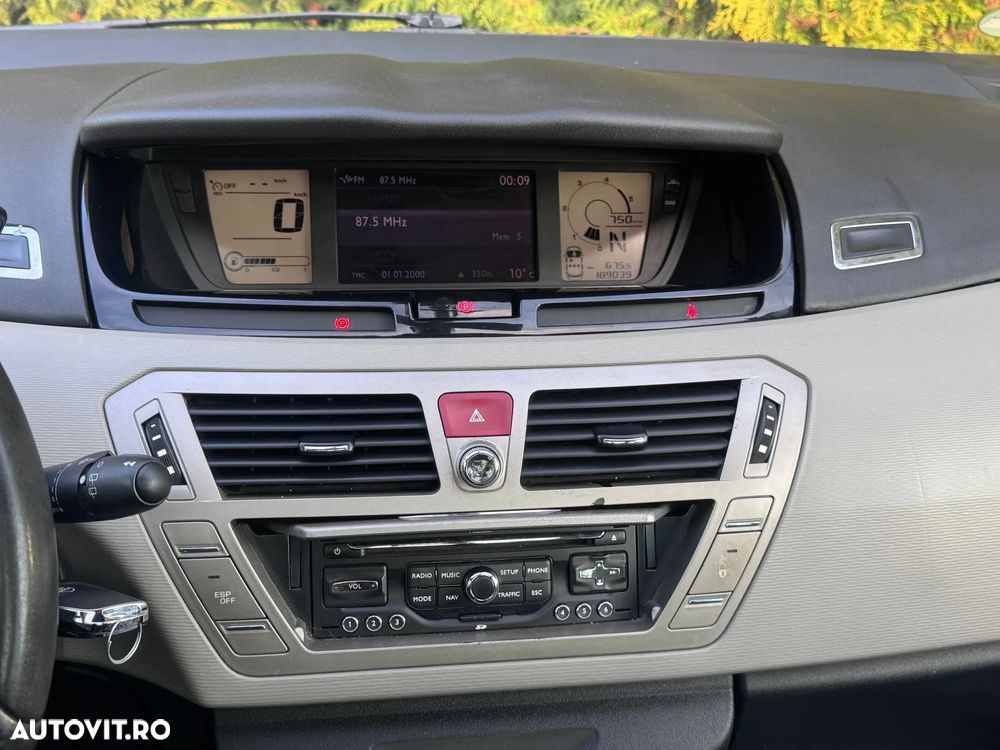 Citroën C4 Grand Picasso 1.6 HDi FAP EGS6 Exclusive - 17