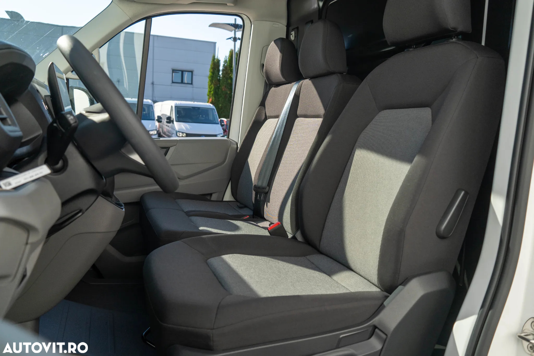 Volkswagen Crafter 3.5 Furgon L3H3 FWD 103kW - 7