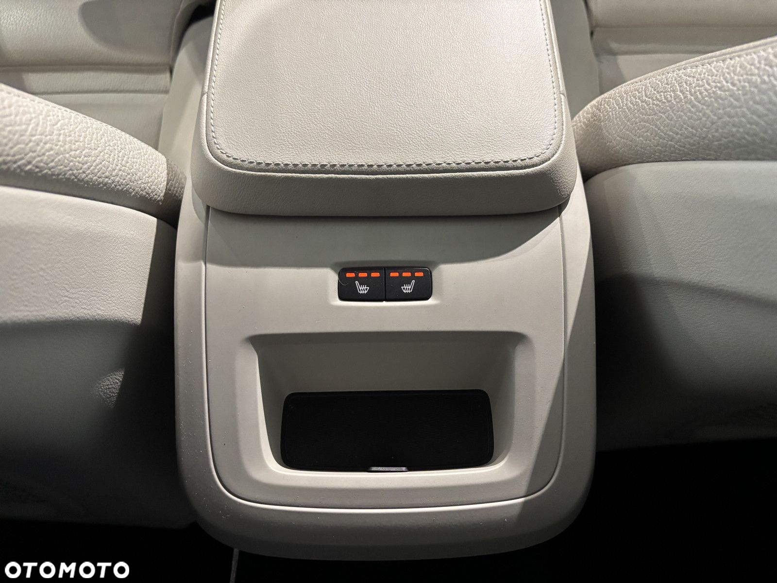 Volvo S90 - 24