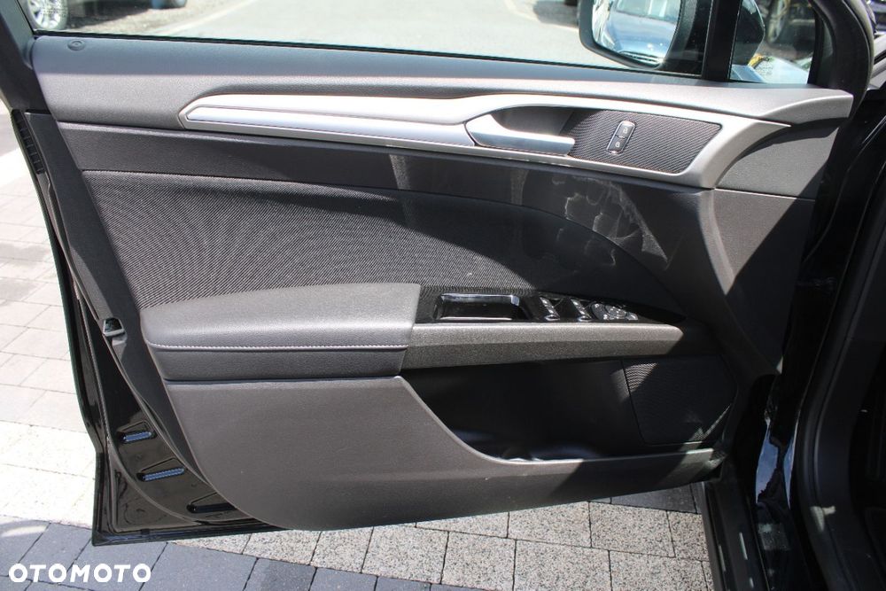 Ford Mondeo - 17