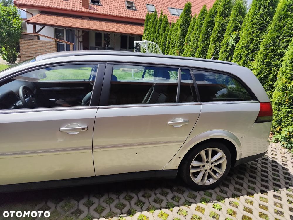 Opel Vectra 1.9 CDTI DPF Cosmo - 3