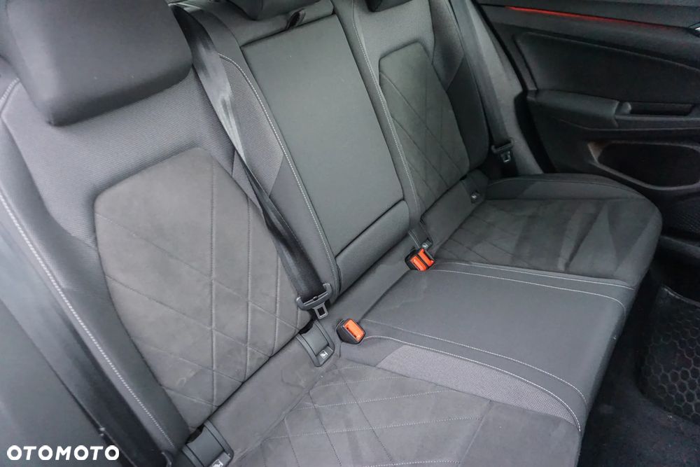 Volkswagen Golf VIII 1.5 eTSI EVO Life DSG - 15