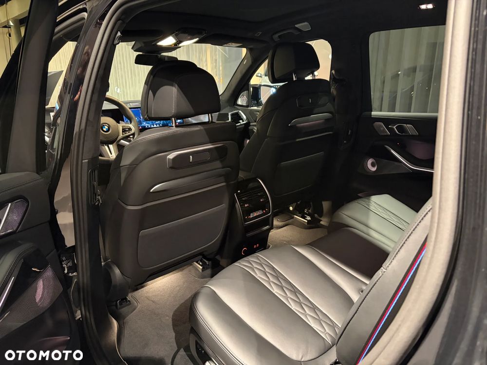 BMW X7 - 15
