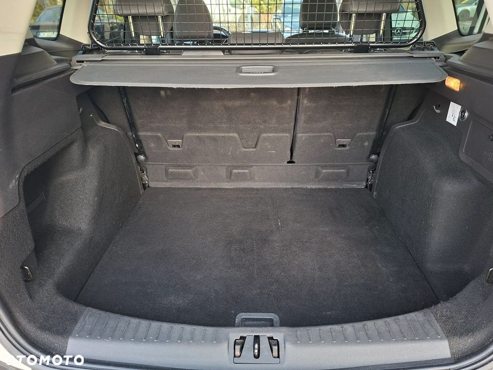 Ford Kuga 2.0 TDCi 4x4 Titanium - 28