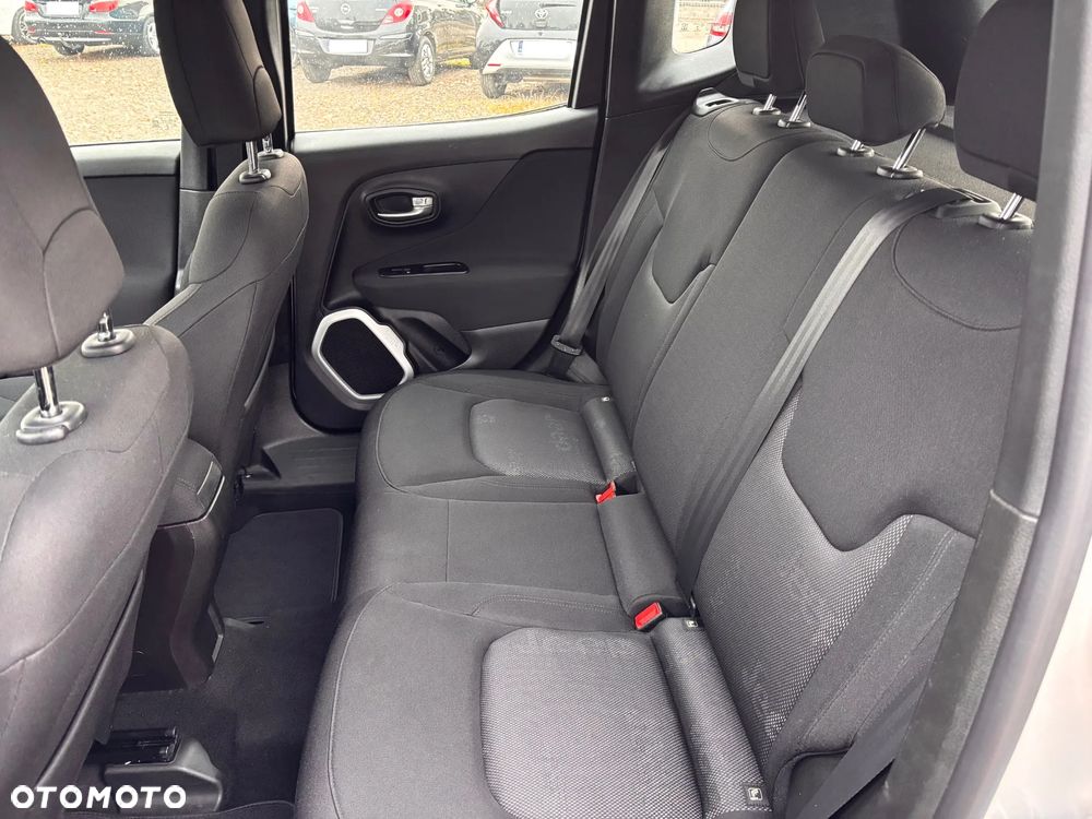 Jeep Renegade 1.4 MultiAir DSG Longitude - 24