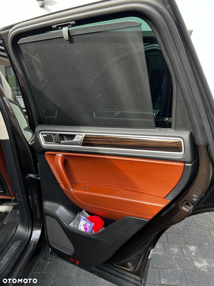Volkswagen Touareg 3.0 V6 TDI BMT R-Style - 17
