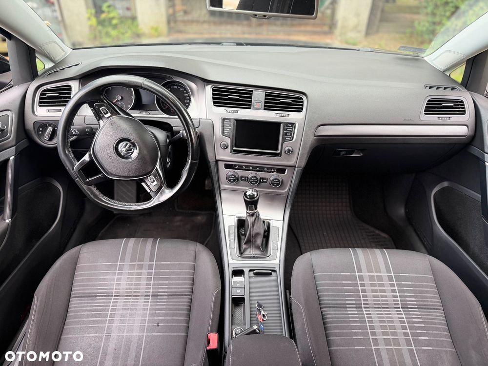 Volkswagen Golf 1.6 TDI BMT Comfortline - 12