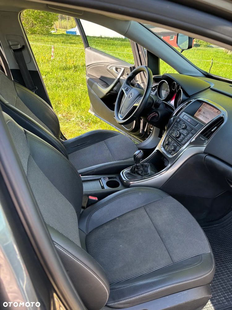 Opel Astra 1.4 T Cosmo - 12