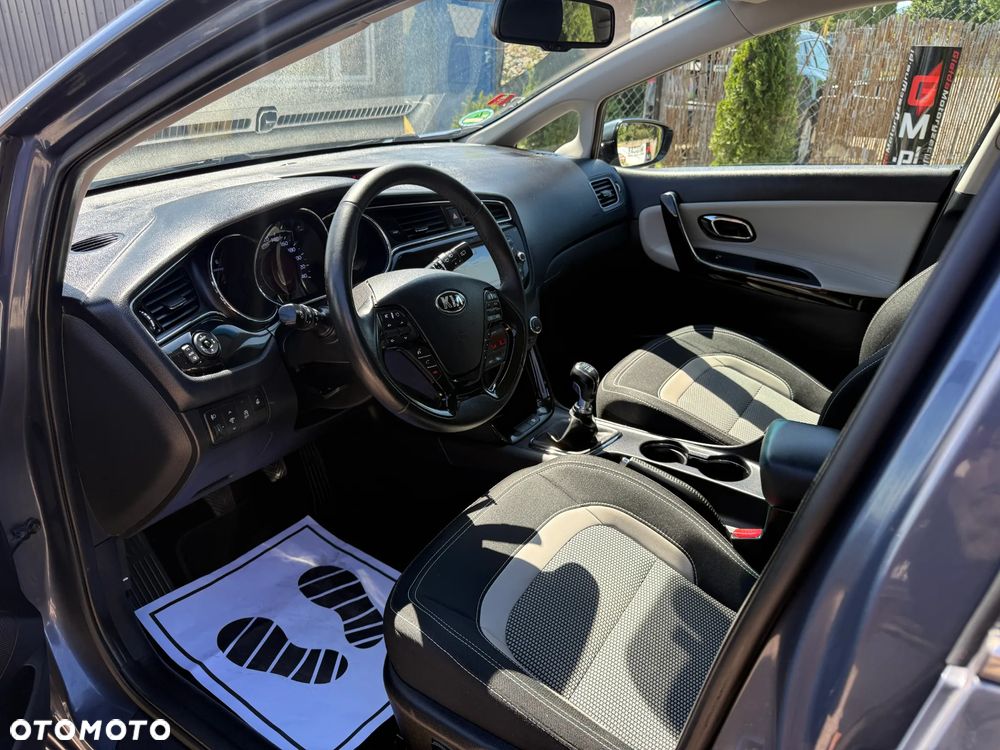Kia Ceed 1.6 CRDi 136 ISG Platinum Edition - 13