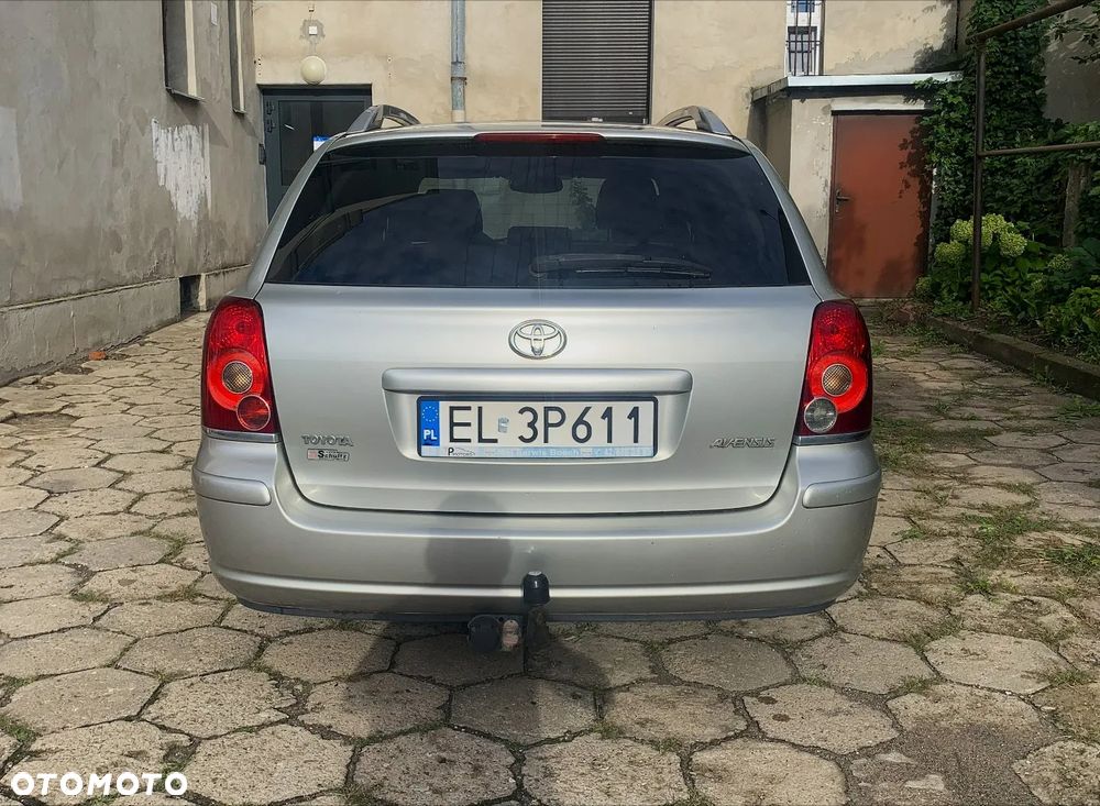 Toyota Avensis 1.8 VVT-i Luna - 3