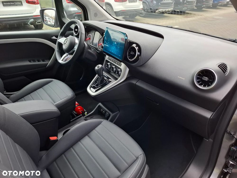 Mercedes-Benz Klasa T 180 d Progressive - 22