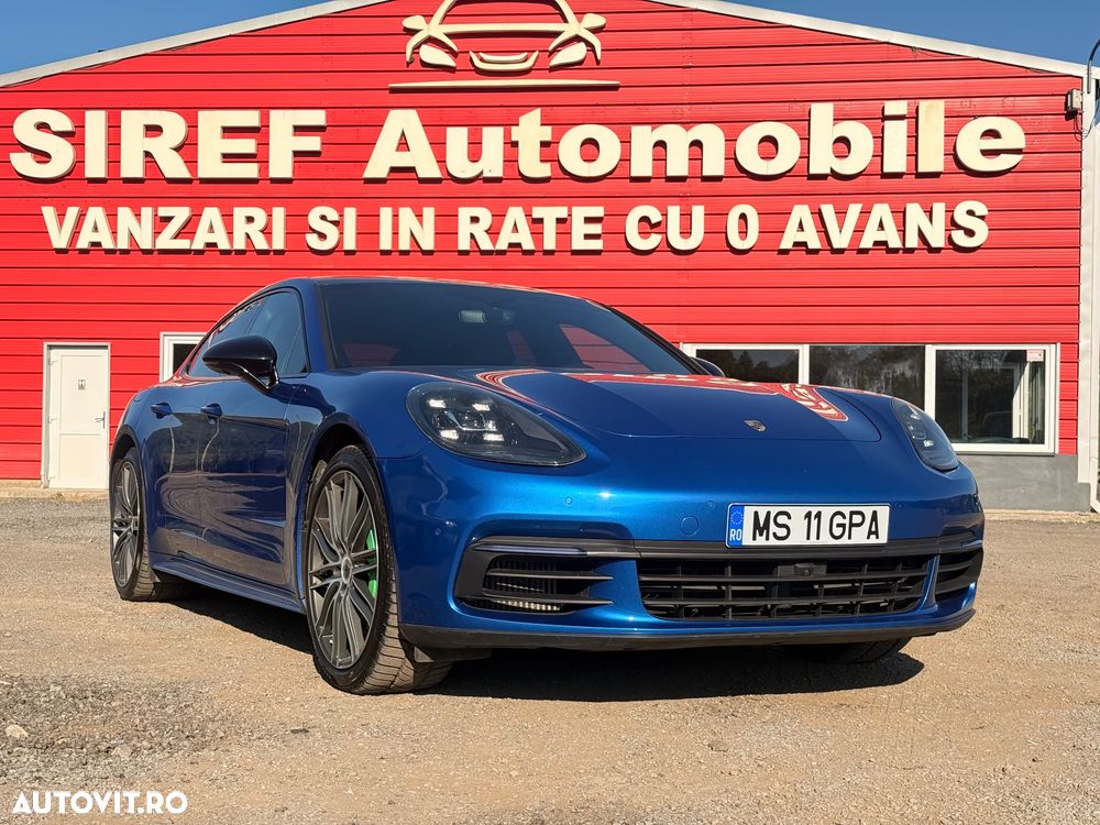 Porsche Panamera 4 E-Hybrid - 1