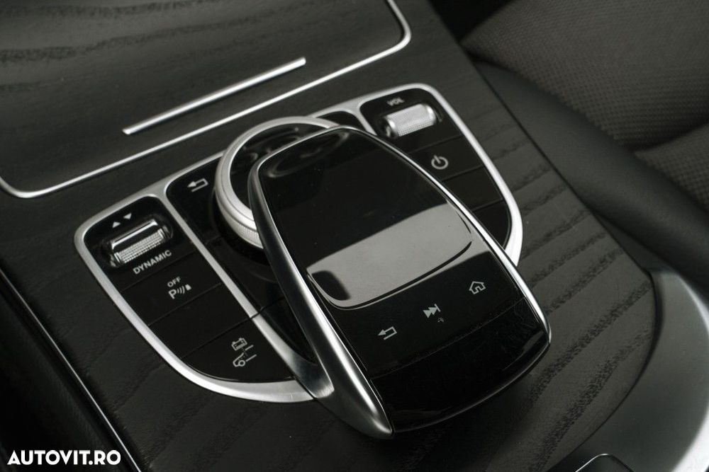 Mercedes-Benz C - 22