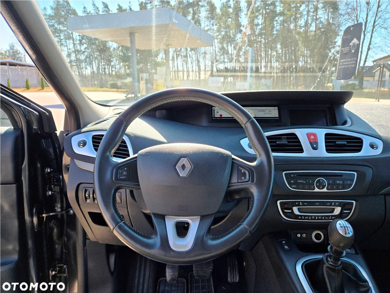 Renault Scenic 1.9 dCi Tech Run Euro5 - 11