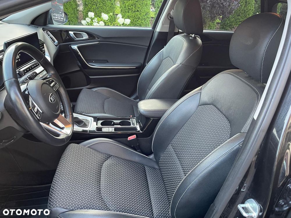 Kia Ceed 1.6 CRDi SCR L Business Line DCT - 22