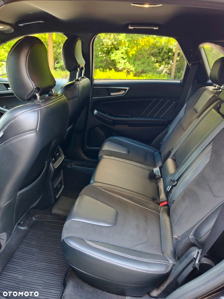Ford Edge - 8