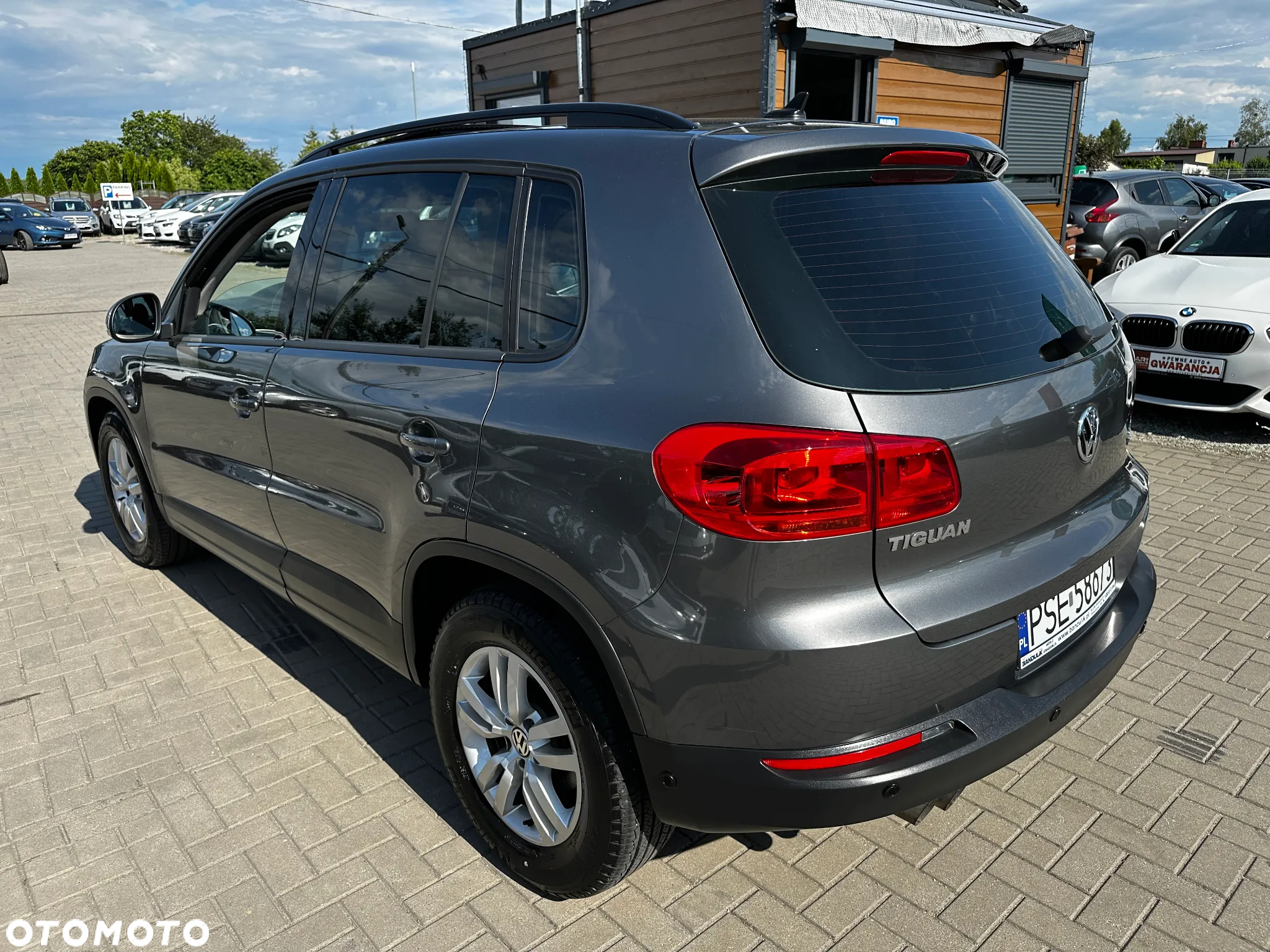 Volkswagen Tiguan - 4