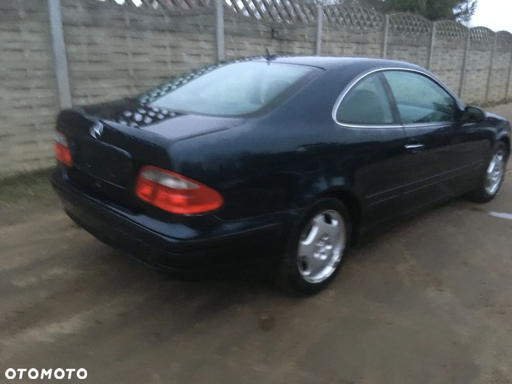 Mercedes-Benz CLK - 4