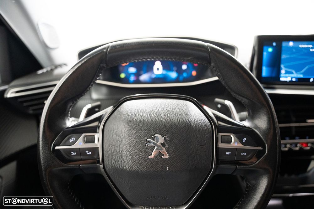Peugeot 2008 1.2 PureTech Allure EAT8 - 11