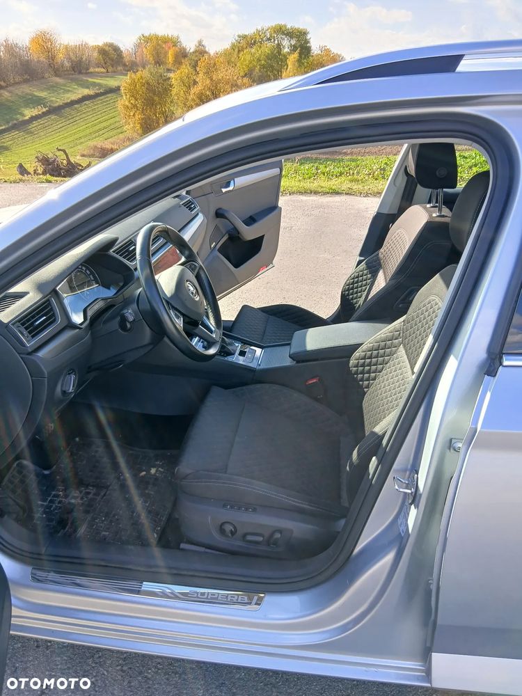 Skoda Superb 2.0 TDI SCR Style DSG - 14