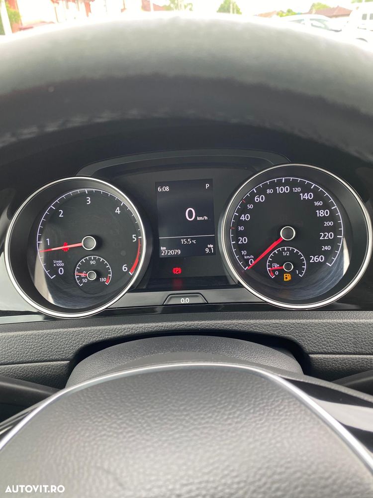 Volkswagen Golf 2.0 TDI DSG Comfortline - 6