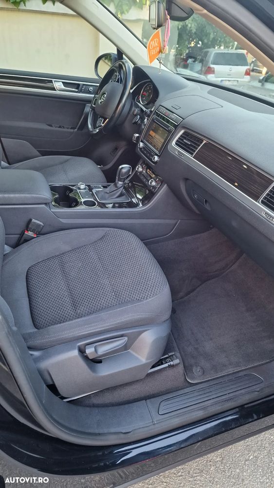 Volkswagen Touareg 3.0 V6 TDI BMT - 16