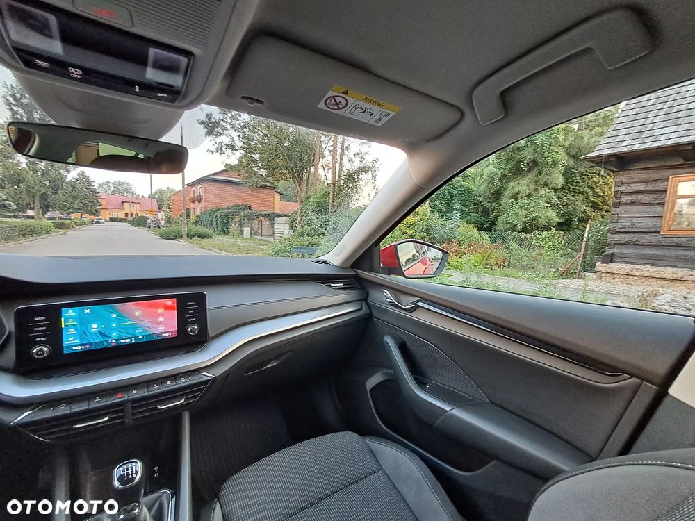 Skoda Octavia 1.5 TSI ACT Active - 17