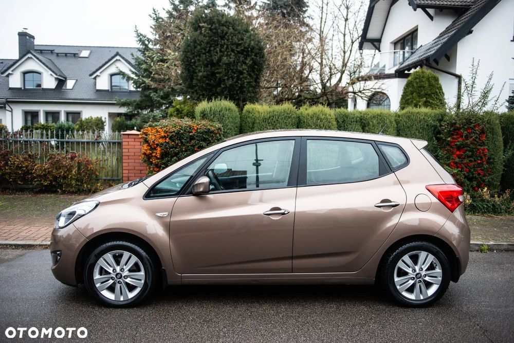 Hyundai ix20 1.4 blue Comfort - 11