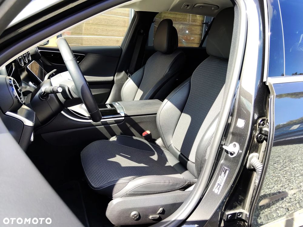 Mercedes-Benz Klasa C 220 d 4Matic 9G-TRONIC Avantgarde - 14