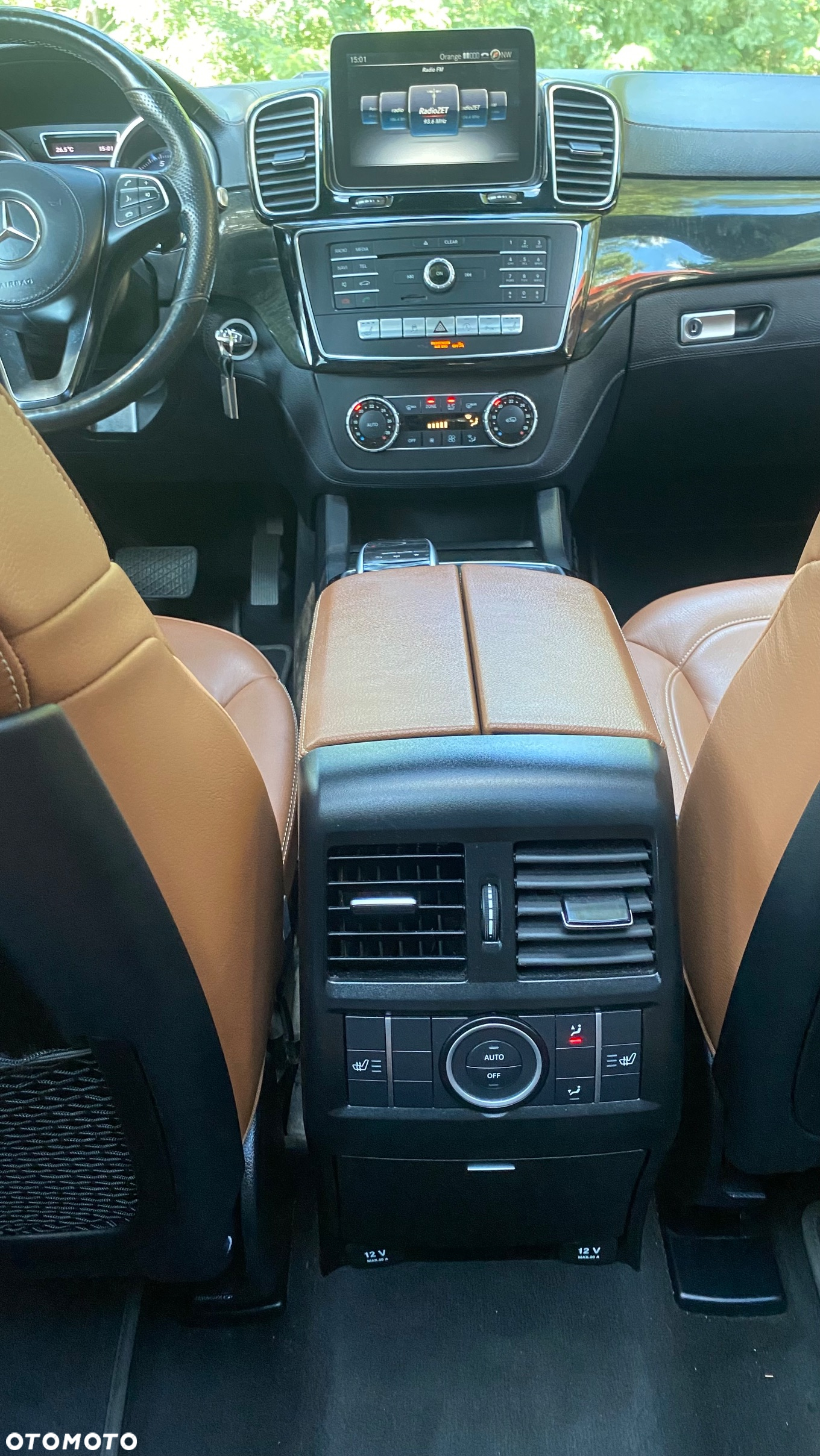 Mercedes-Benz GLS - 23