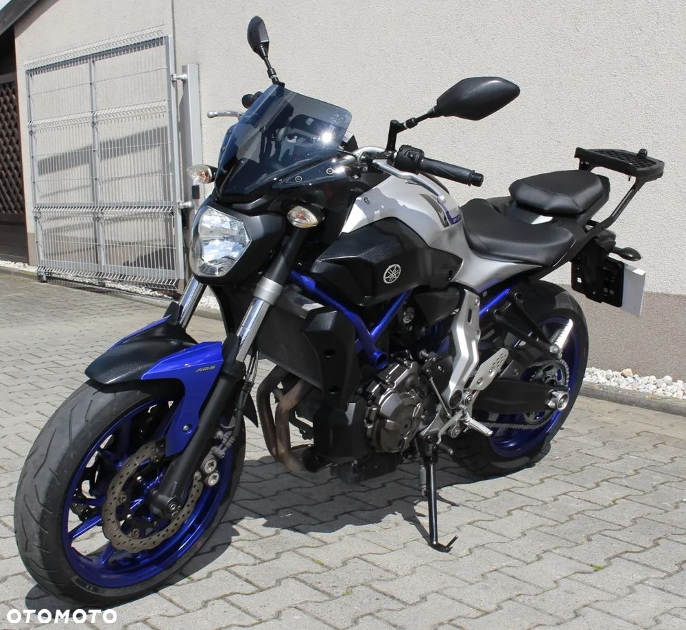 Yamaha MT - 7
