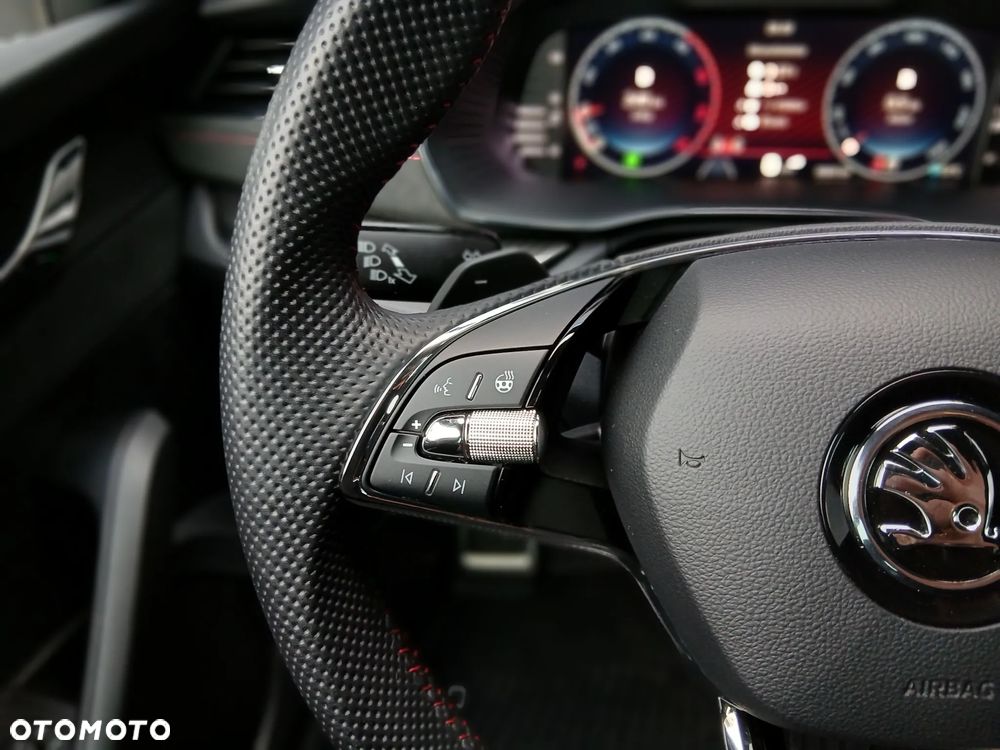 Skoda Octavia 2.0 TDI RS DSG - 26