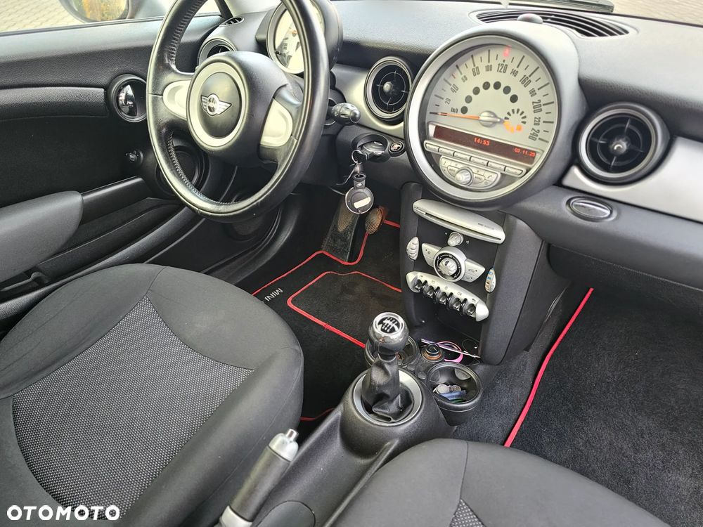 MINI Cooper 50 Camden - 7