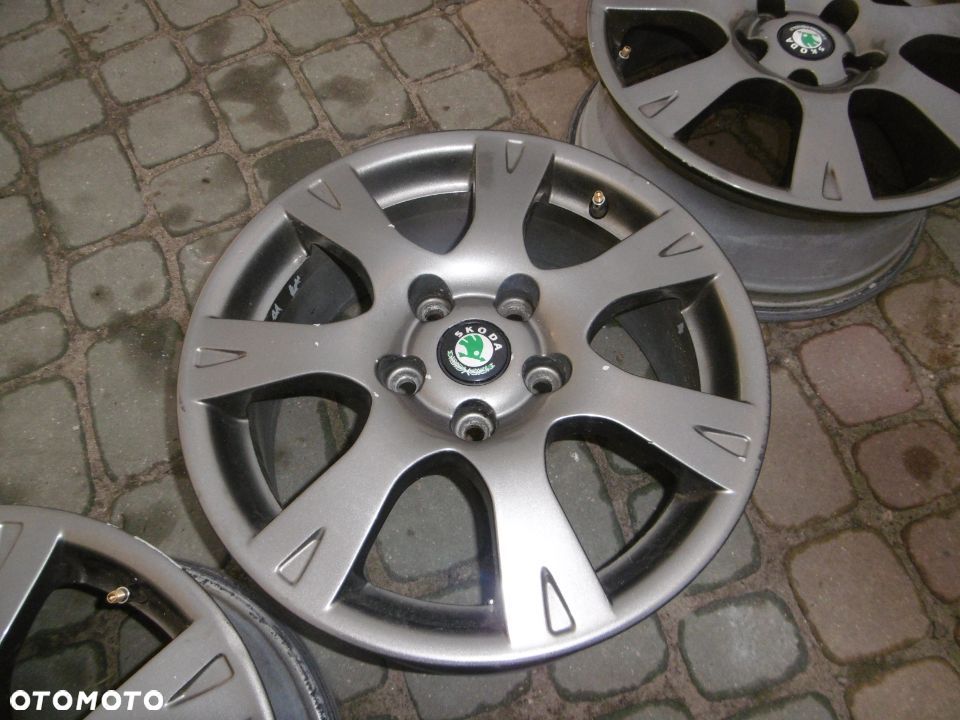 felga aluminiowa Skoda Fabia Octavia II - 3
